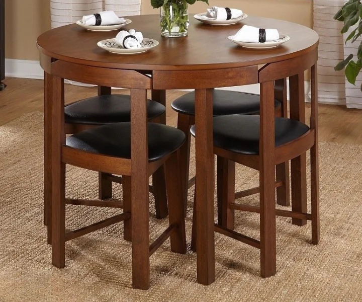 How to Choose Perfect Dining Table: 4 vs 6 Seater Buying Guide